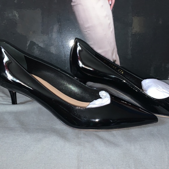 DESIGNER CHRISTIAN DIOR POINTED TOE KITTEN HERLS, BNWOT. PATENT LEATHER - Picture 4 of 12